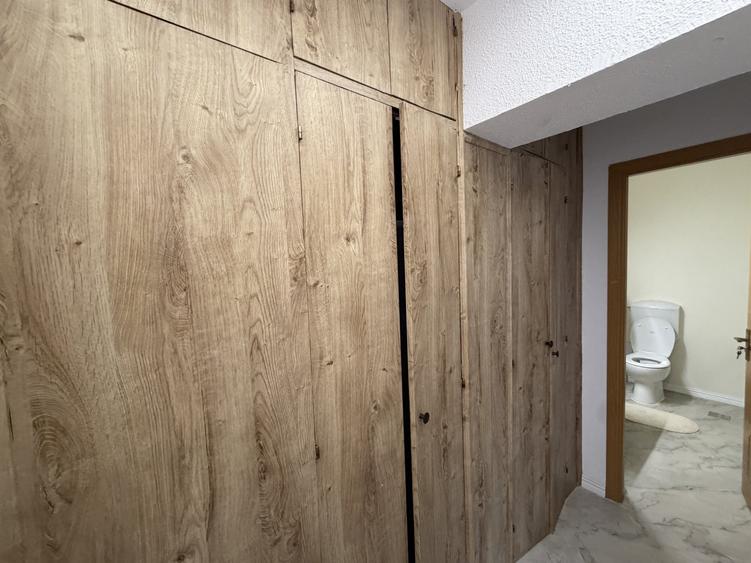 Apartament cu 3 camere decomandat, mobilat în P-ța Unirii