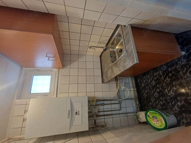 Spațiu comercial, de 15 mp, în Eroii Revoluției