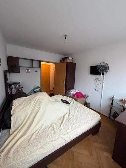 Apartament 3 camere-la 10 min. de metrou Piața Sudului - 3