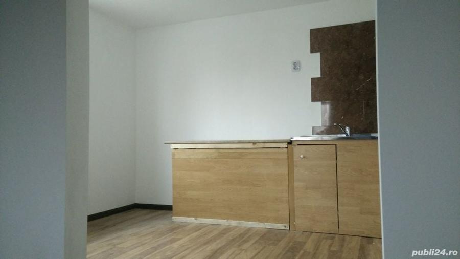 Casă cu 3 camere cu Teren 500 Mp în Predeal