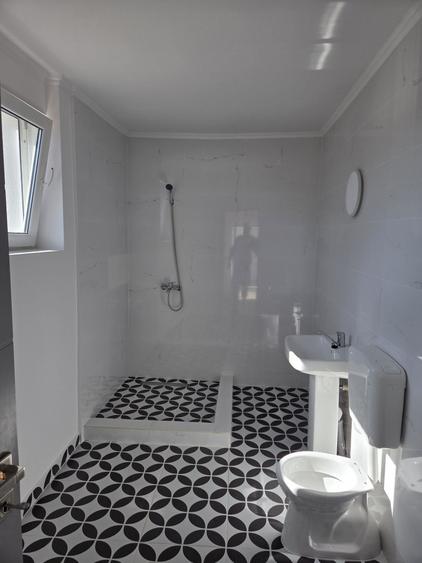 Casă cu 3 camere în Central