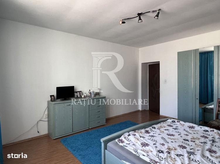 Apartament cu 3 camere în Centru Civic