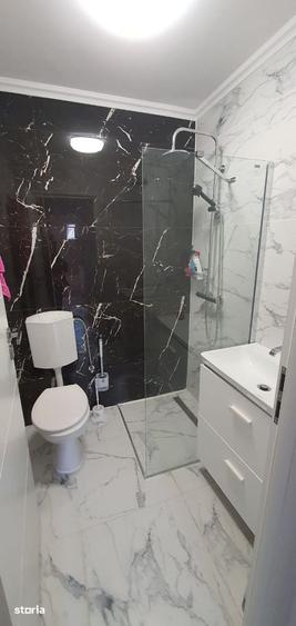 Apartament cu 4 camere decomandat în Rogerius