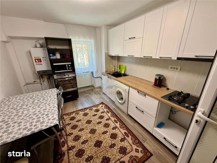 Pacurari - Etaj Intermediar - Bloc din 89 - 3 Camere Decomandat - 5