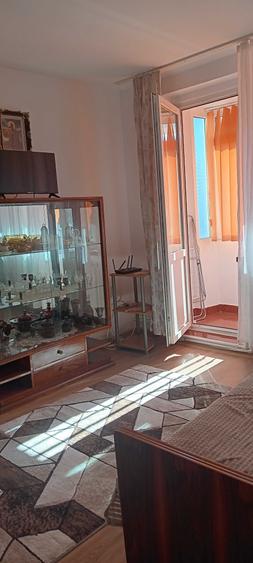 Apartament cu 2 camere semidecomandat în Vedea