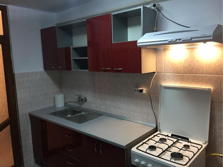 Inchriez apartament 2 parter, zona concordia mobilat utilat - 3