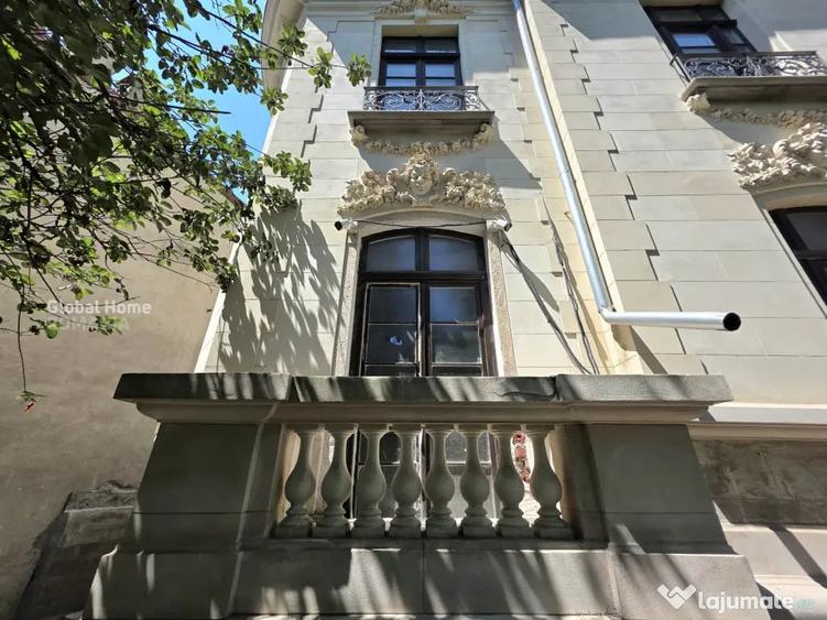 Casă cu 7 camere cu Teren 306 Mp în Ultracentral