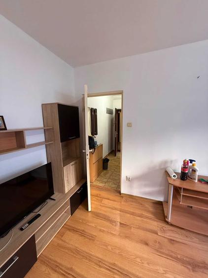 Apartament cu 2 camere nedecomandat în Central
