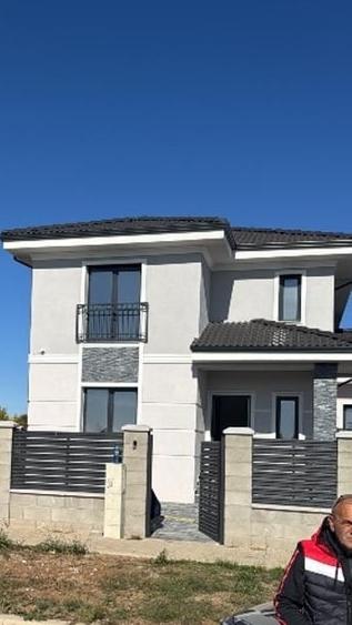 Duplex cu 5 camere cu Teren 350 Mp în Giarmata