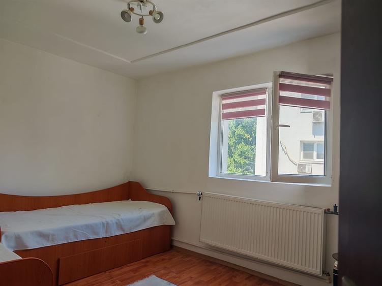 Garsonieră decomandată în Fizicienilor