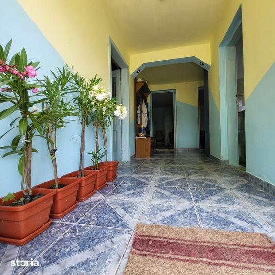 Casă cu 3 camere cu Teren 1000 Mp în Central