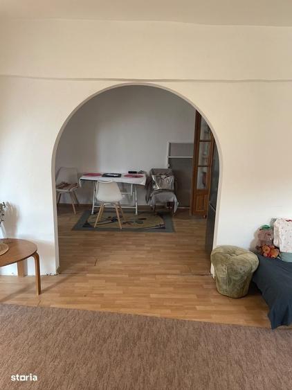Apartament 4 camere, etaj 4, zona 1Mai - 7
