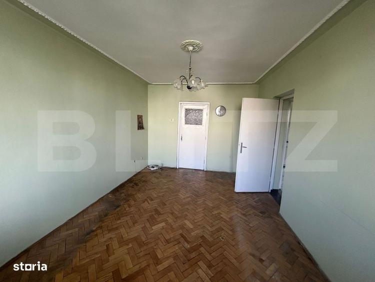 Apartament cu 3 camere decomandat în Central