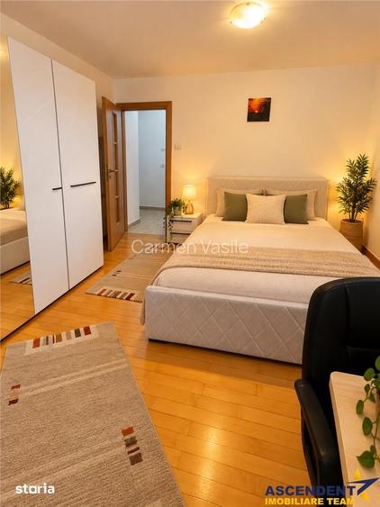 Apartament generos, 90 mp, 3 camere si parcare privata, Grivitei, Bras