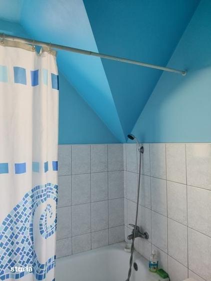 Casă cu 4 camere cu Teren 200 Mp în Central