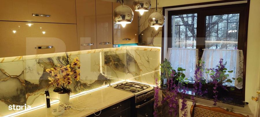 Apartament cu 3 camere în Micro 9