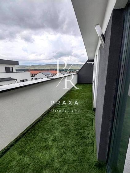 Apartament cu 2 camere semidecomandat, mobilat în Florești