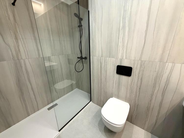 Apartament cu 2 camere decomandat, mobilat în Aviației