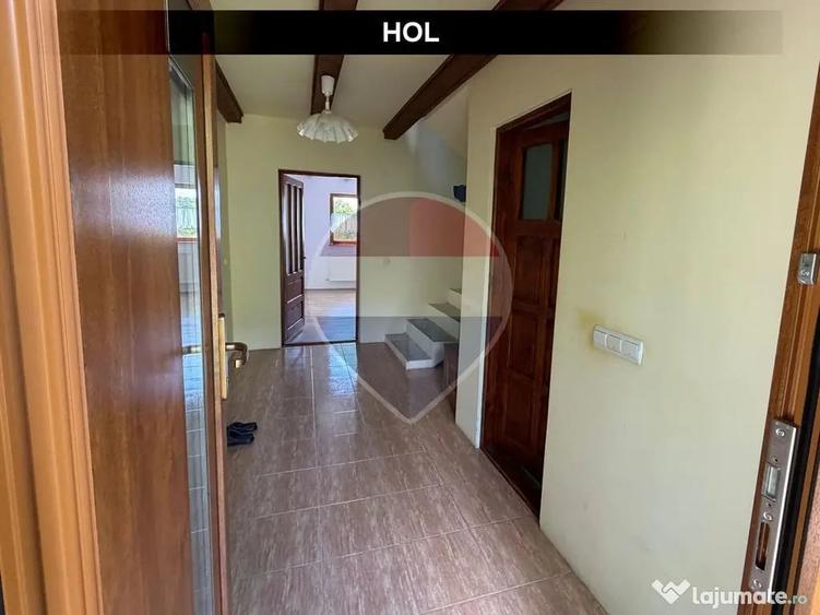 Casă cu 3 camere cu Teren 1594 Mp în Valea Borcutului