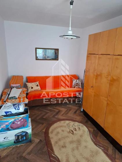 Apartament cu 2 camere semidecomandat în Dacia
