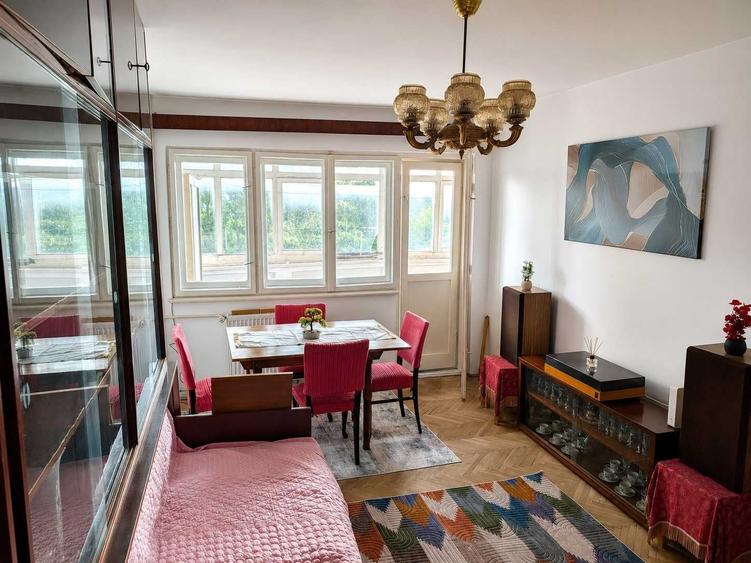 Apartament cu 2 camere decomandat în Satu Nou