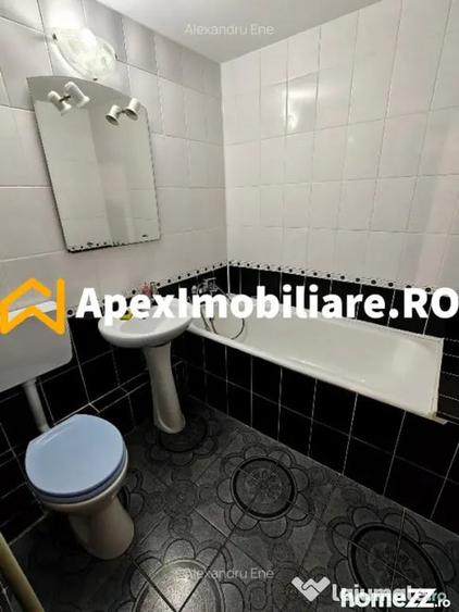 Apartament cu 2 camere decomandat în Teiul Doamnei