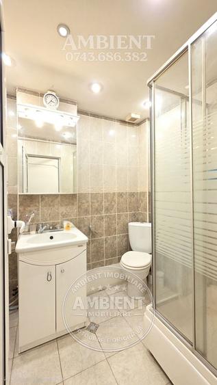 Apartament cu 4 camere decomandat, mobilat în Ultracentral