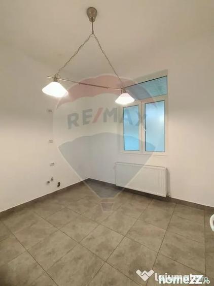 Spațiu comercial, de 323 mp, în Central