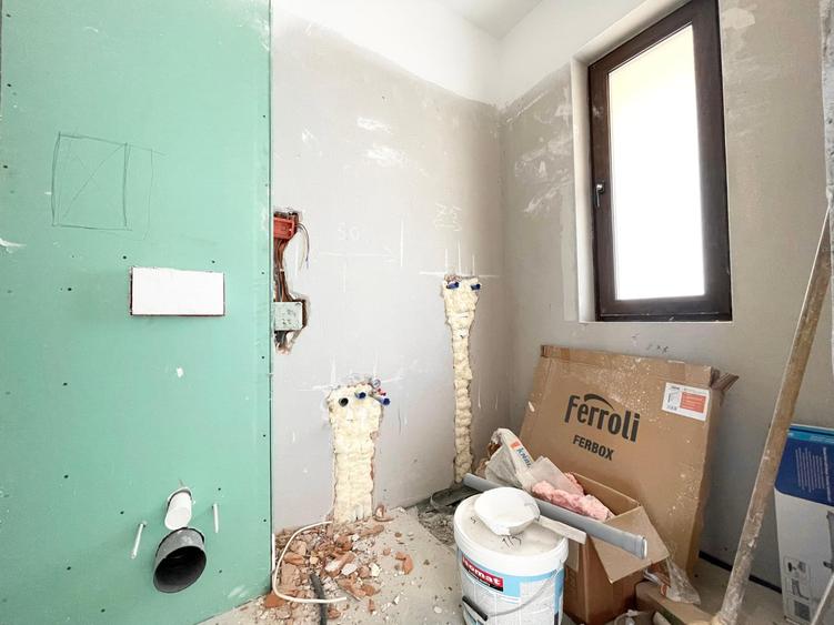 Duplex cu 4 camere cu Canalizare în Moșnița Veche
