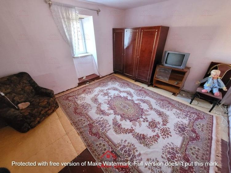 Apartament cu 4 camere semidecomandat în Central