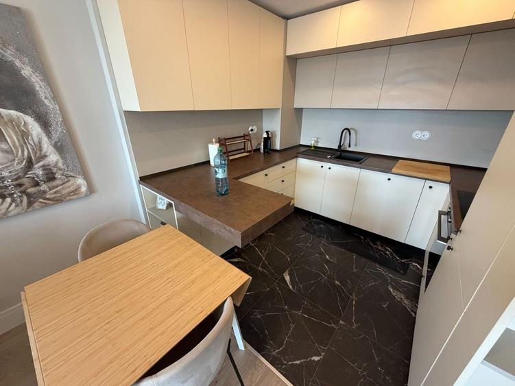 Apartament cu 2 camere decomandat, mobilat în Pipera