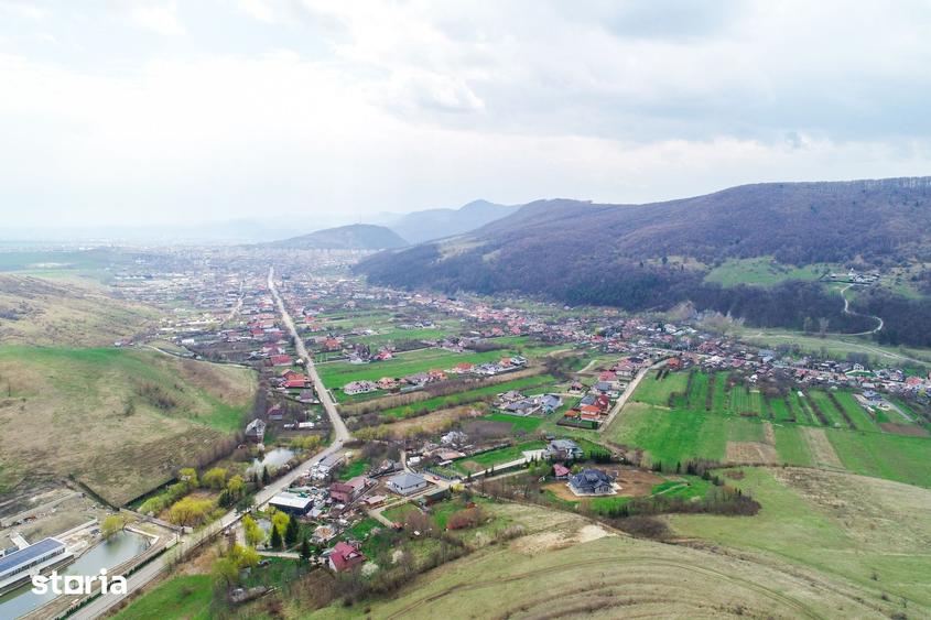Teren de 1567 mp, în Central