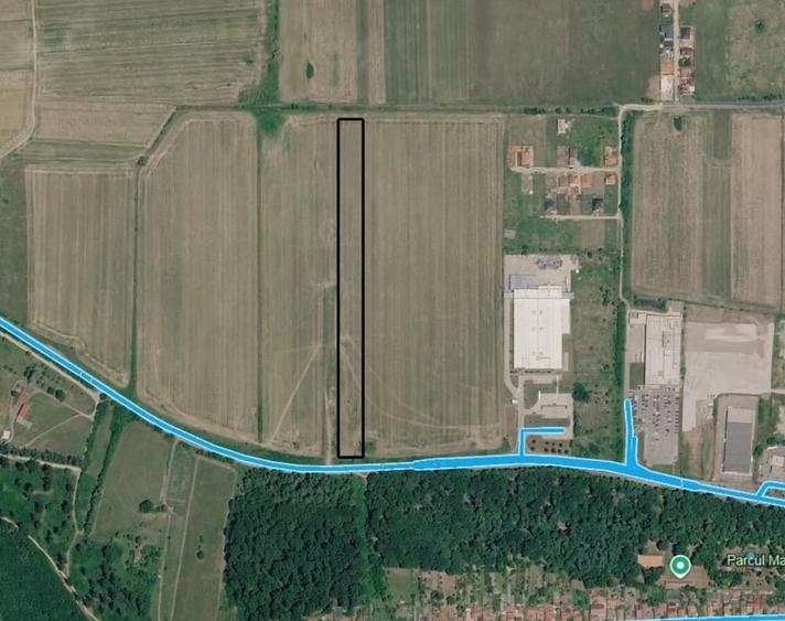 Teren de 8500 mp, în Central