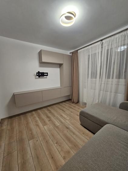 Apartament cu 2 camere decomandat, mobilat în Ghencea