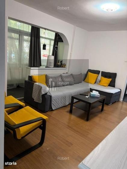 Apartament cu 3 camere în Alexandru Obregia