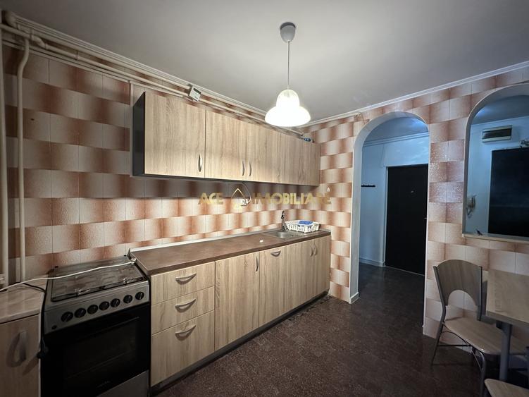 Apartament cu 2 camere decomandat, mobilat în Vitan