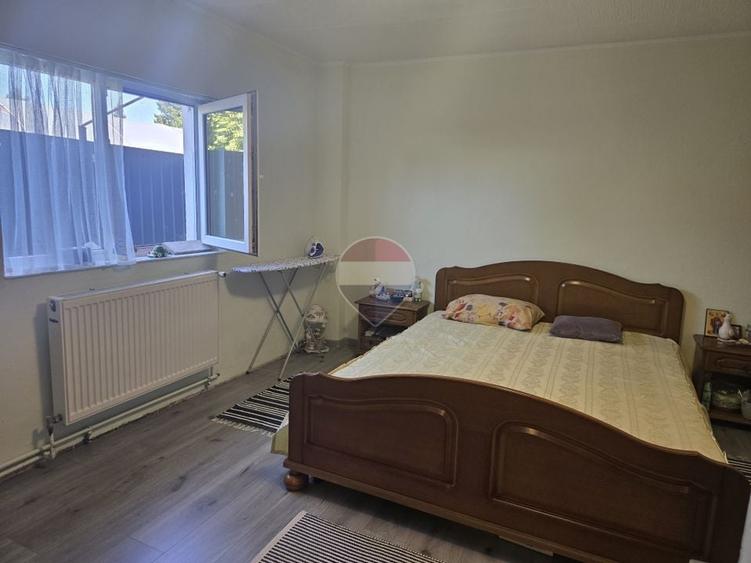Casă cu 2 camere cu Teren 531 Mp în Central