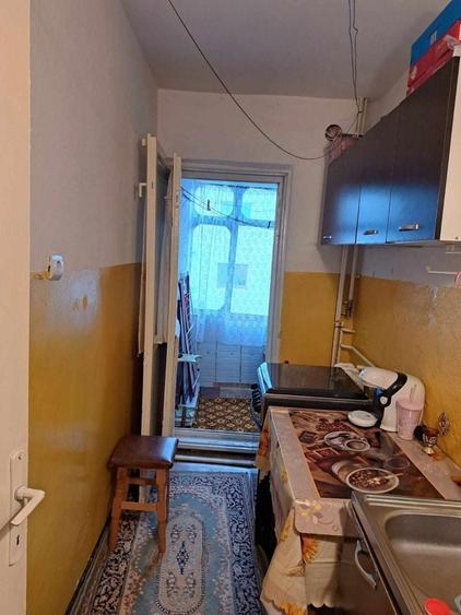 Garsonieră decomandată în Central