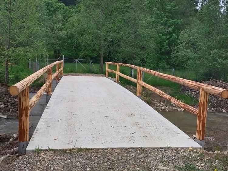 Teren Construcții intravilan de 6888 mp, în Putna