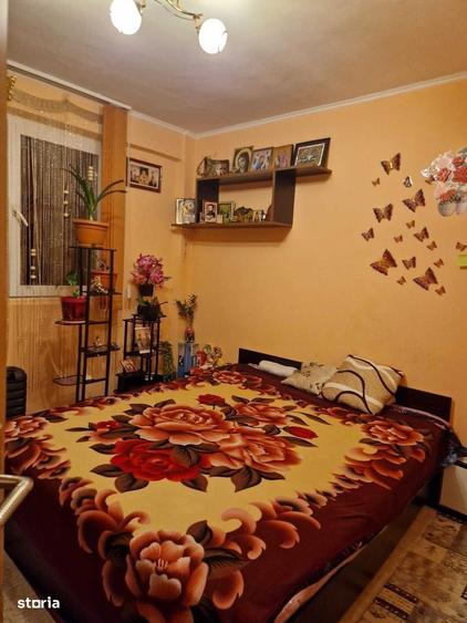 Apartament cu 2 camere decomandat, mobilat în Tei