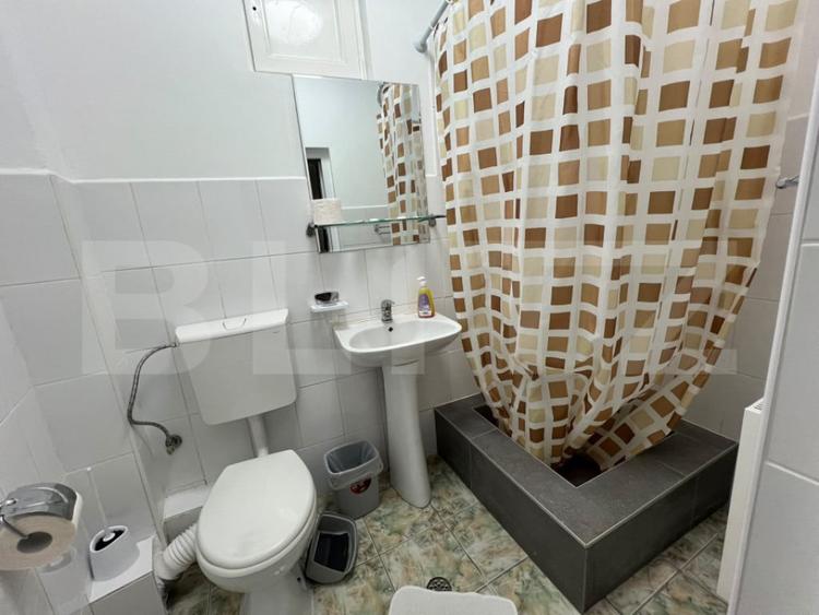 Spațiu comercial, de 700 mp, în Central
