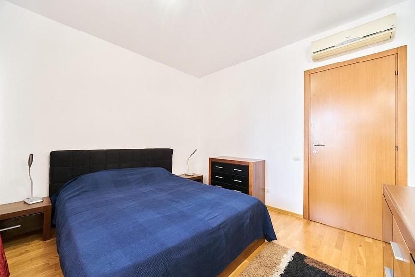 Apartament cu 3 camere, mobilat în Unirii