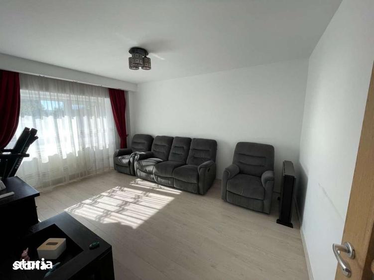 Apartament cu 3 camere decomandat în Moara de foc