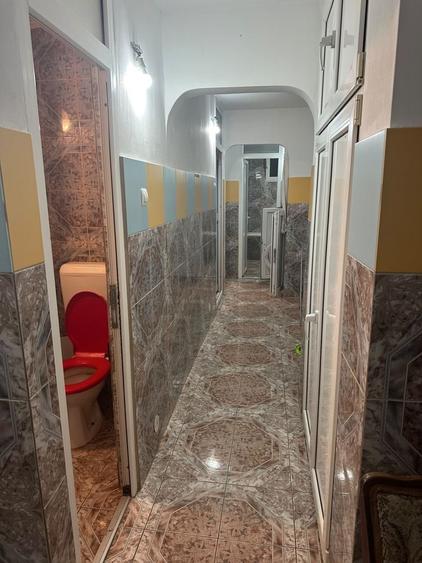 Apartament cu 3 camere decomandat în Exterior Vest