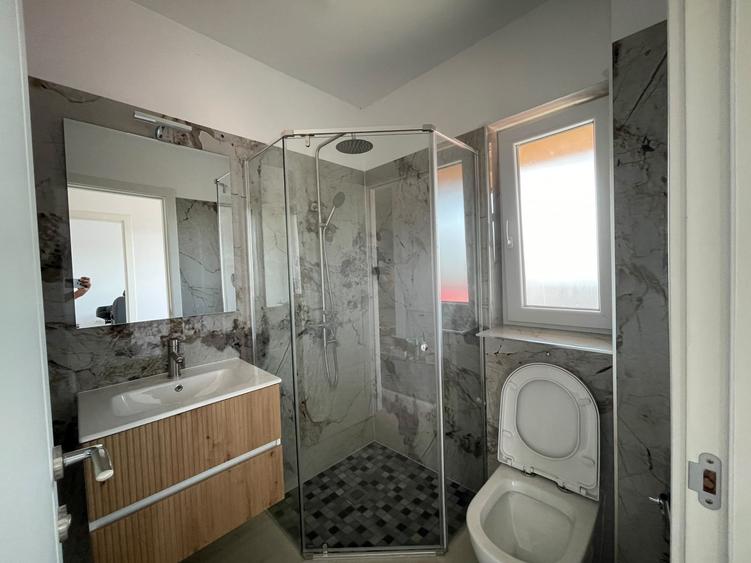 Duplex cu 4 camere cu Canalizare în Moșnița Nouă