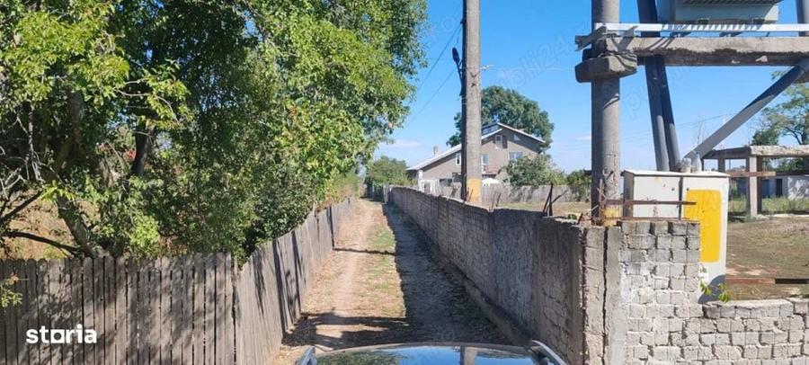 Teren de 2441 mp, în Uliești