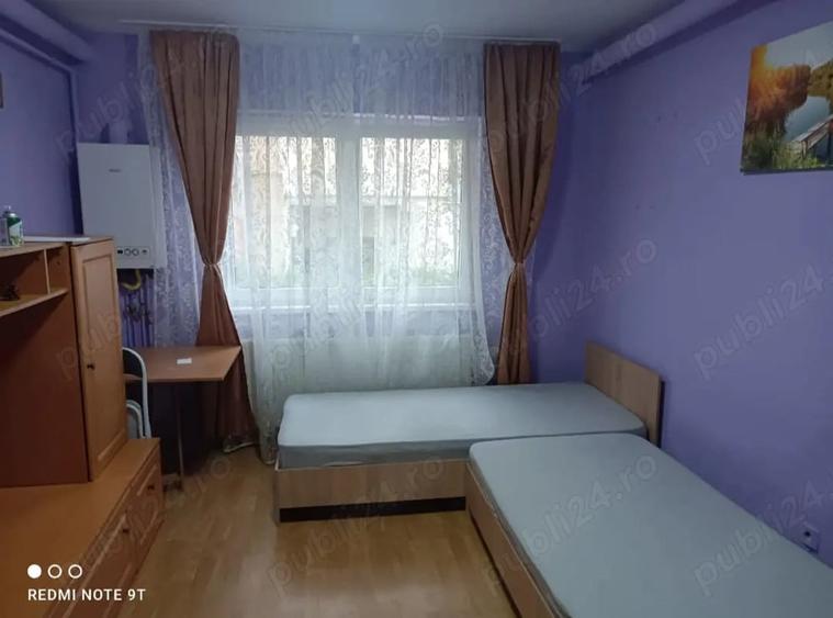 Garsonieră decomandată în Central