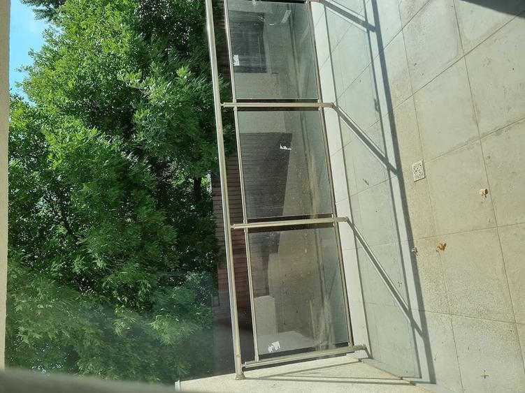 Apartament cu 2 camere decomandat în Păcii