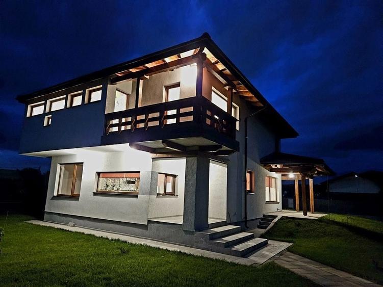 Casă individuală cu 5 camere cu Canalizare în Corbeanca