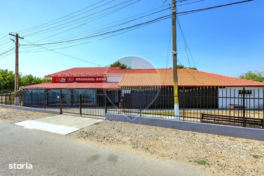 Spațiu comercial, de 400 mp, în Valea Nacului